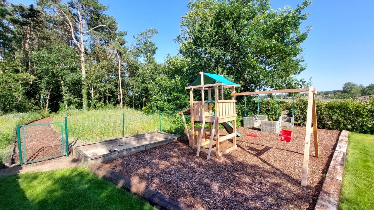 Vakantiewoning Met Permanent Verwarmd Zwembad En Sauna Koekelare Exteriör bild