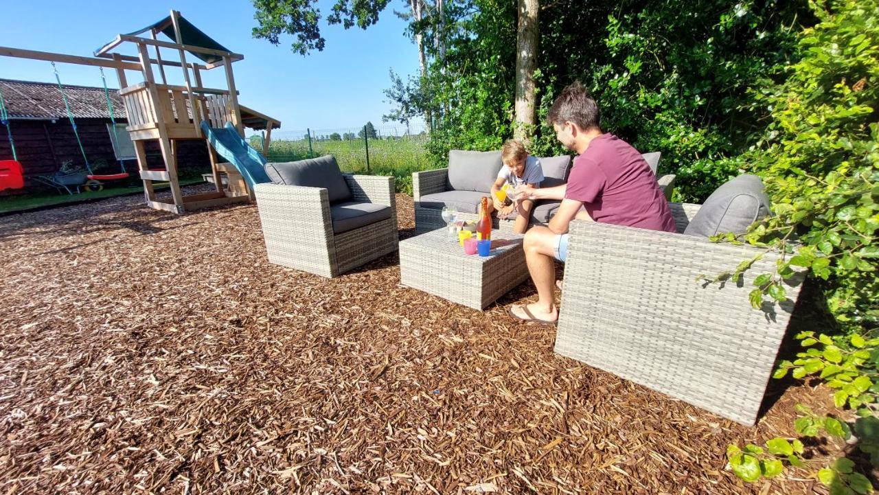 Vakantiewoning Met Permanent Verwarmd Zwembad En Sauna Koekelare Exteriör bild